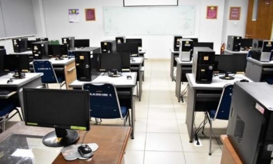 LABORATORIUM KOMPUTER